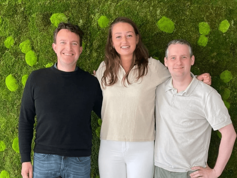 Foto van relatiebeheerders GHOR Hollands Midden met van links naar rechts: Edwin Brooshooft, Sanne Kruijs en Elmar de Waard