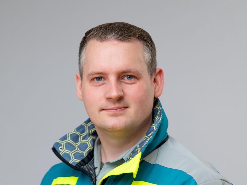 Portretfoto van Elmar de Waard in uniform