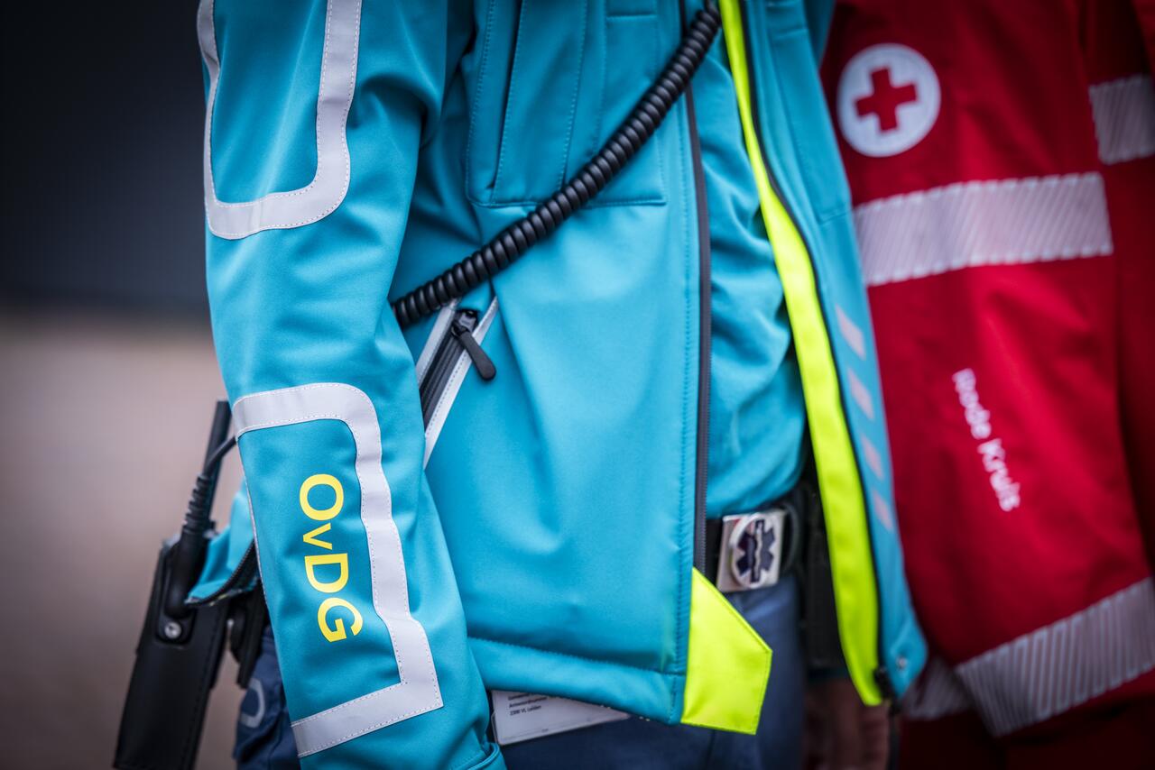 Mouw van GHOR-uniform en mouw van uniform Rode Kruis